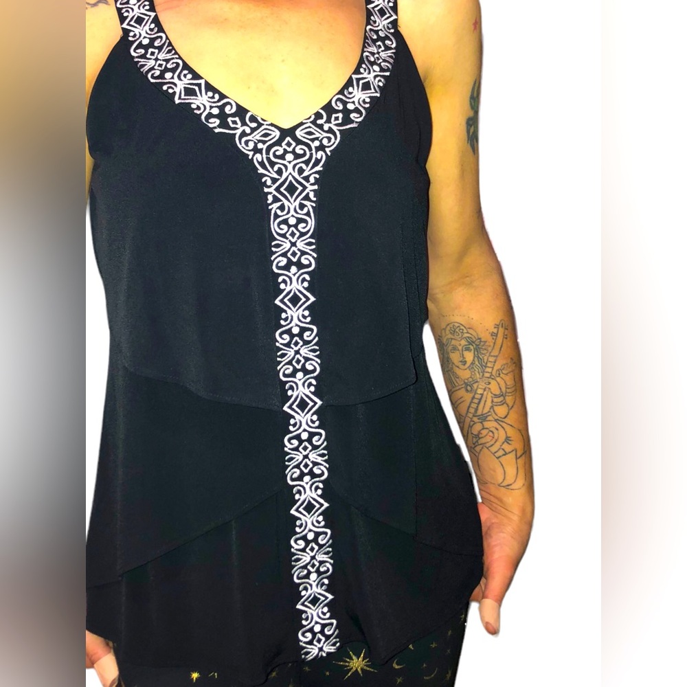 NWOT  WHITE HOUSE BLACK MARKET TOP  size S
